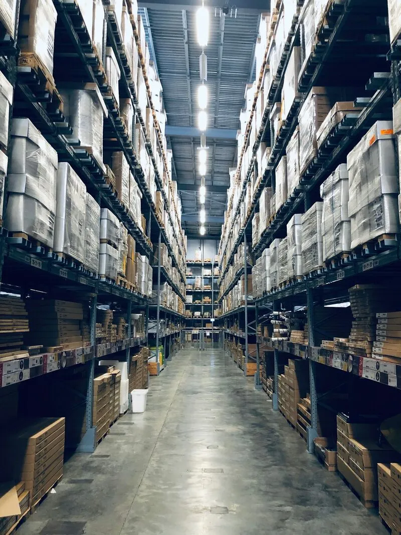 Warehouse storage aisles